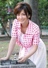 小坂めぐる 「はだかの履歴書 No.10」