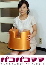 スケベ椅子を持参する美魔女の風俗嬢