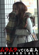 質屋から出てくる人妻をターゲットにナンパ決行！水着モデルで高収入が稼げると持ちかけたら食いつきまくり！現金欲しさにカラダを差し出す人妻の実態を一部始終カメラに収めました