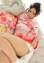 ハタチのケジメ！性人式でズボズボやられちゃう美少女 - 西野あこ