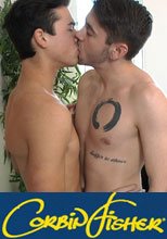 NOEL DICKS RYDER+CHRIS UNLOADS