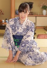 美人女将の極上サービス～噂の中出し宿～ - 名波ルナ