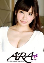 20歳のロリ娘ひとみちゃん！SEX好き過ぎて「チンチン♪、チンチン♪、チンチン♪」と連呼し応募して来たパイパンのロリ美少女！大量潮吹き当たり前え&amp;敏感過ぎるおマ◯コは連続イキ！夢はパティシエになることです♪