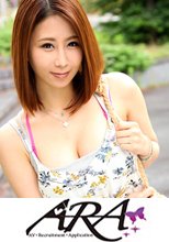 Gカップ美女みかちゃん参上！応募理由は「とにかくフェラチオがしたくて♪」なんと男性経験は10人位なのにフェラチオした人数は1000人を超えると言うド変態！毎日フェラしないと落ち着かないと言うフェラチオ依存症患者！治療を試みるが逆効果！咥えたら離さない程のガッツキフェラチオで興奮度MAX！「同時に3本のチンチン見るのは初めて〜♪心踊りません？♪」僕は踊りません！