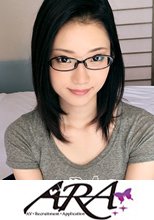 超SSS級の美少女大学生みゆきちゃん参上！メガネ女子な彼女の応募理由は「プロ(AV男優)とSEXしてみたくて♪」なぜ！どーして！？こんな可愛い子が！モデル.芸能人顔負けの可愛いさ・スレンダーBODYは必見！「私、将来秘書になりたくて猛勉強してるんです！」ん？エロ秘書になりたいの？