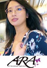 【ミラクル爆乳】30歳【Kカップ乳】はなさん参上！谷間全開の洋服でやってきた彼女の応募理由は『彼もエッチする相手も居なくて寂しんです…』【寂しい独身美女】は毎晩1人エッチで寂しさを紛らわせるのも限界！恥じらいながらも毎晩するオナニーを披露！【見られて興奮激イキ】肉棒に餓えた【フェラ＆パイズリ】は必見！爆乳揺らして揉まれてイキまくる女のSEX見逃すな！
