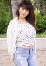 旦那には内緒でチェリーボーイの筆おろし - 小野寺まり