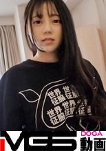 応募素人、初AV撮影 83 バンドの追っかけをしているアパレル勤務の小動物系ガール。こんな見た目でライブではヘッドバンしてます！！バンドのためにひと肌脱ぎます。Fカップ巨乳ともっちり美尻をヘッドバン以上に激しく振ります！！