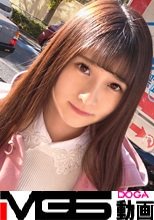 マジ軟派、初撮。 1584 原宿で「1万円あげるので好きなものを買ってください」という企画で釣ってナンパ⇒友達が遅れて待ちぼうけをくらっている女の子ゲット！話を聞くと浮気に厳しくガードが堅そうだったけどいきなり距離を詰めても意外と抵抗されず…？