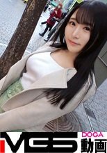 マジ軟派、初撮。 1611 下着メーカーで働く押しに弱い美女をナンパ成功！お願いされると断れない彼女は流されるまま下着姿…勢いで下着の上から秘部を触るとしっとり湿って感じ始める。そのままパンティをずらして指でかき混ぜれば体を震わせ愛液を溢れさせて…