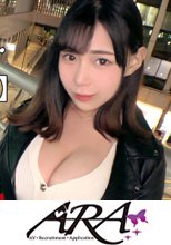 【推定日本一！？】【驚愕のMカップ】国宝級のおっぱいを持つゆりあちゃん登場！A・B・C・D・E…Mって今まで聞いたことも見たこともないよwつべこべ言わずに揺れ乱れましょう！！【異次元爆乳】【至福の抱擁】まるで挿れているようなパイズリはヤバいでしょ♪ピストンのたびに激しく揺れる圧倒的な存在感！おっぱい爆揺れ淫乱ボインSEXを見逃すな！