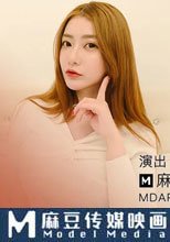 扭動細腰激情碰撞