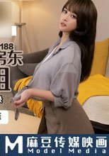 大胸少婦和房東做愛抵租