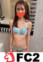 オーガニック食品が好きな色白スレンダー美女。ピンク色の小さすぎるマンコが美しい。ベジタリアンなのにギンギンの肉棒を食べさせられ悶絶、人生初の大量中出し。