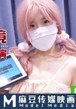 內衣模特試鏡遭遇導演潛規則中出