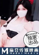 女學生的墮落 白虎白絲美腿