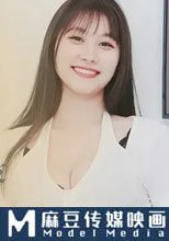 巨乳美女打車見男友慘遭網約車司機迷姦