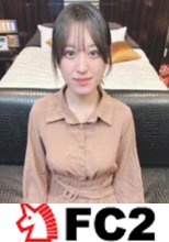 【初撮り】カワイイ笑顔と裏腹に強烈なマンコの締め付け。私、初めてのラブホでナマ＆中出しセックスしちゃいました。