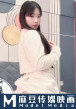 元旦跨年夜被暗戀已久的女同學打炮