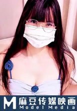 騷逼綠茶婊子為了上位搖著屁股吃雞巴