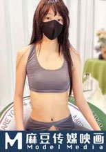 極品尤物居家練瑜珈誘發弟弟慾望