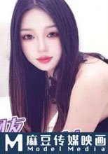 初次見面的女網友被渣男騙去酒店內射