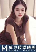 嫩小騷妹生意失敗只能讓自己妹妹下海了